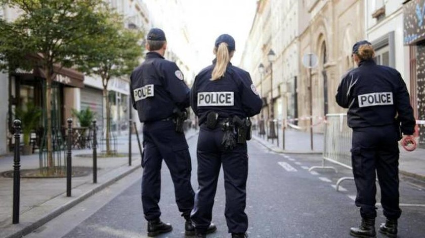 Γαλλία: Αυτοκίνητο έπεσε πάνω στην είσοδο τεμένους στη Λιλ