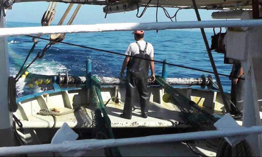 Αποκλειστικό: Παίρνουν το νόμο στα χέρια τους οι ψαράδες σε Λέρο και Πάτμο