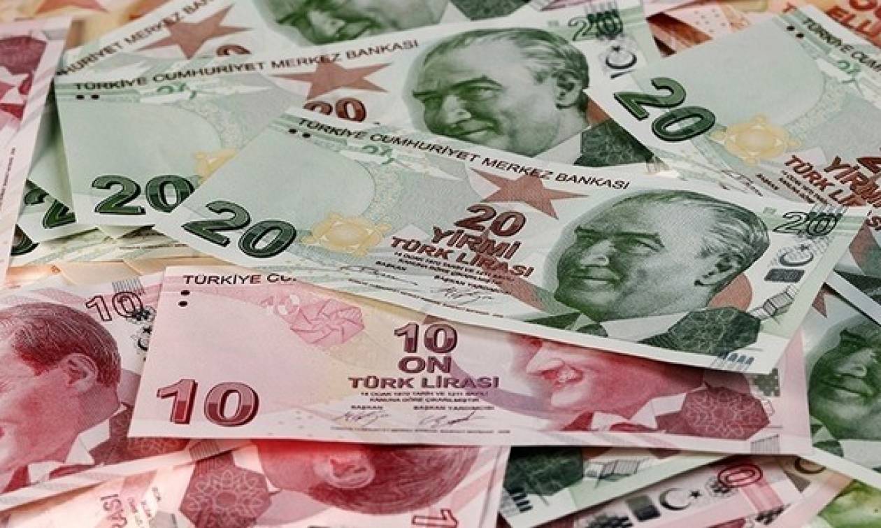 Αρνητικό ρεκόρ 13 μηνών για το ευρώ μετά τη «βουτιά» της τουρκικής λίρας
