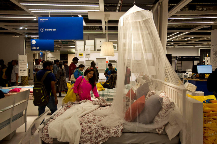 «Λαοθάλασσα» στα εγκαίνια του πρώτου Ikea στην Ινδία – Ουρές χιλιομέτρων