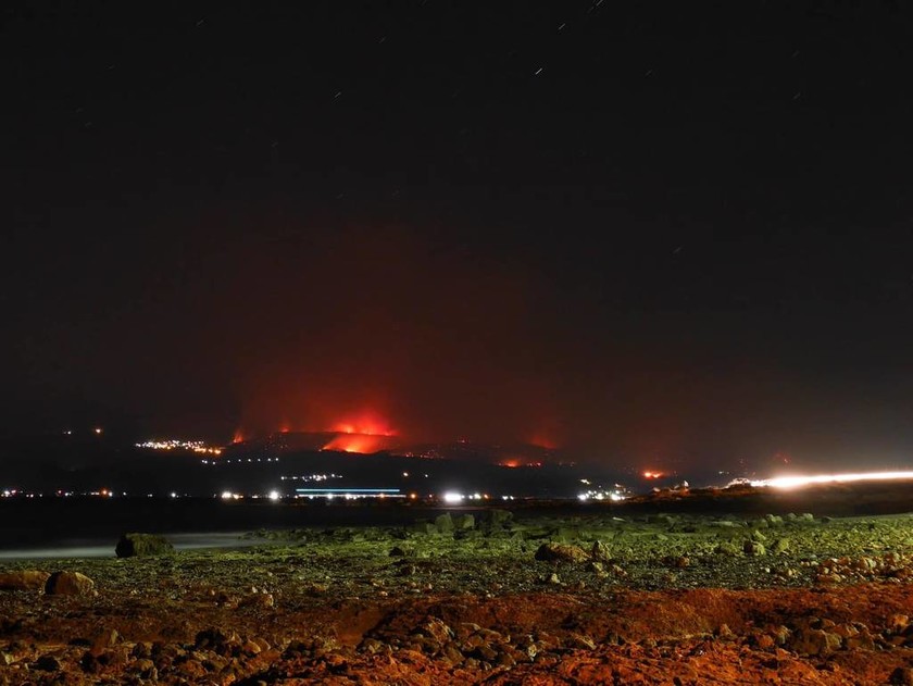 Φωτιά Εύβοια: Σε ύφεση η μεγάλη πυρκαγιά που κατέκαψε χιλιάδες στρέμματα