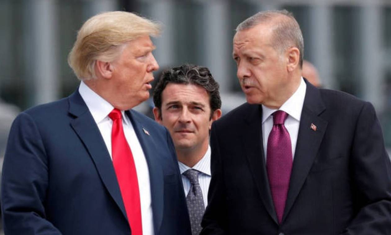 Ο Τραμπ «χτυπά» ξανά τον Ερντογάν: Δεν θα πληρώσουμε τίποτα στην Τουρκία για τον «όμηρο» πάστορα