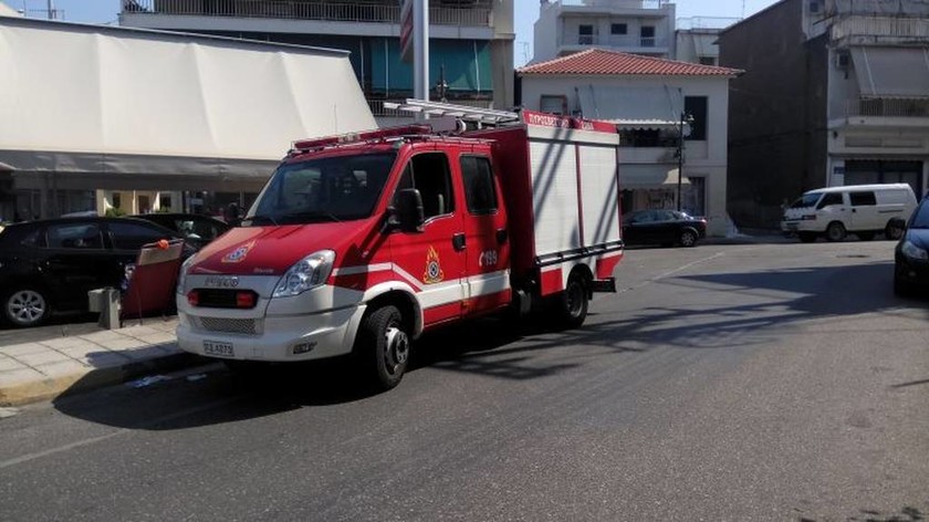 Αγρίνιο: Μεγάλη φωτιά σε βενζινάδικο – Στο νοσοκομείο δύο γυναίκες (pics)