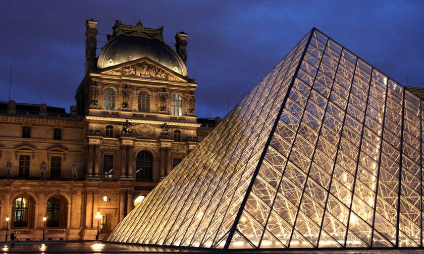 Εφαρμογή για κινητά δίνει πίστωση 500 ευρώ για πολιτιστικές εκδηλώσεις στη Γαλλία