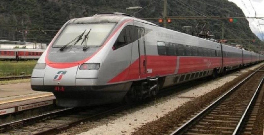 Ασημένιο Βέλος: Αυτό είναι το τρένο που θα κάνει το Αθήνα – Θεσσαλονίκη σε 3,5 ώρες! (Pics)