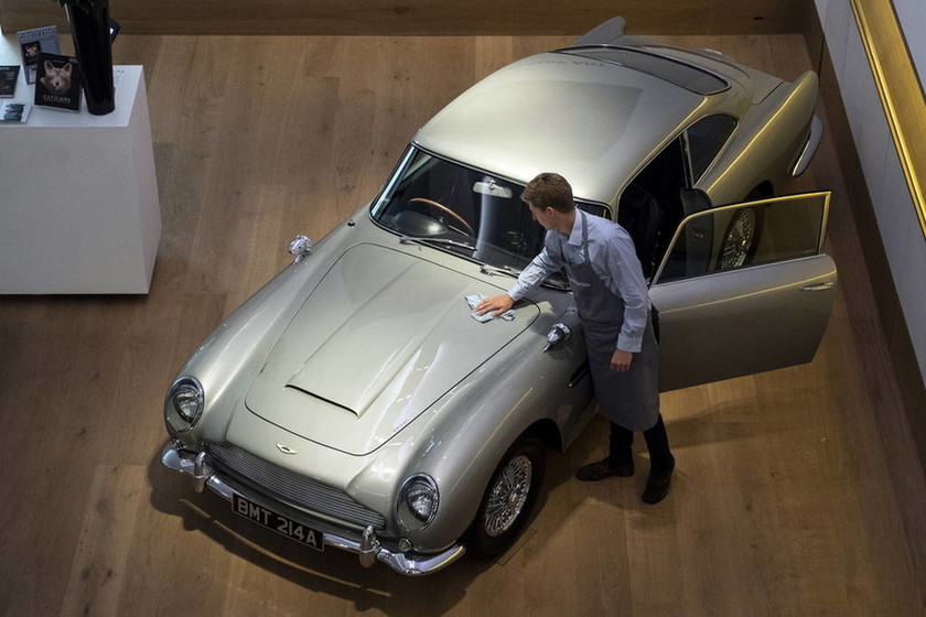Ονειρευτήκατε ποτέ να έχετε την Aston Martin DB5 του Τζέιμς Μποντ; Τώρα μπορειτε!
