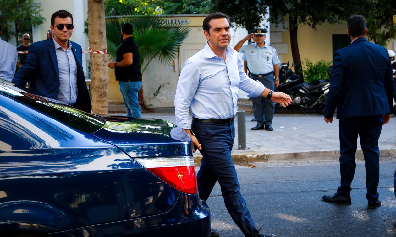 Σε εξέλιξη το Πολιτικό Συμβούλιο του ΣΥΡΙΖΑ υπό τον Τσίπρα (pics-vid)