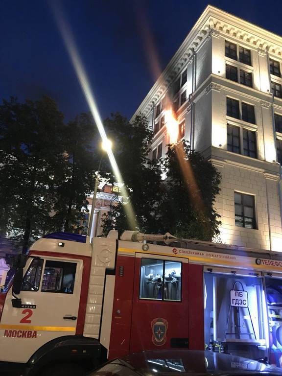 Στις φλόγες στο κτήριο της Κεντρικής Τράπεζας στην Ρωσία