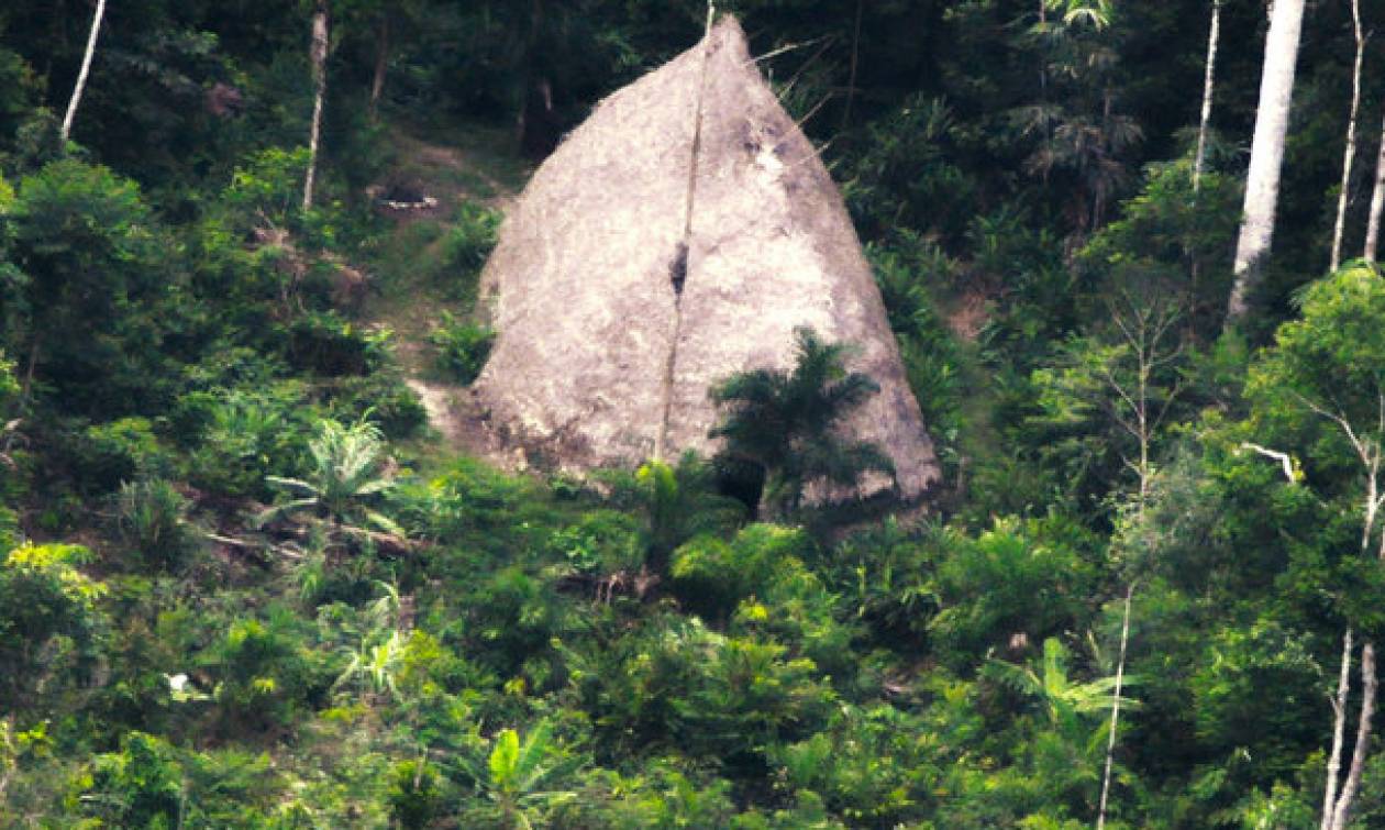 Drone εντόπισε άγνωστη φυλή του Αμαζονίου: Δείτε πώς ζουν (pics-vid)