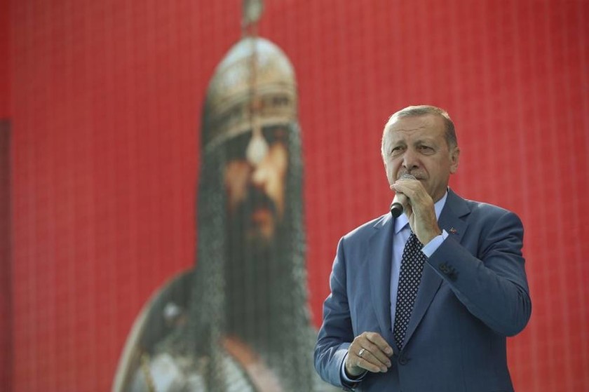 Οθωμανικός «αχταρμάς»: Ο Ερντογάν μιλά για Βυζάντιο, Ιράκ, Συρία με παραπομπές στο Game of Thrones