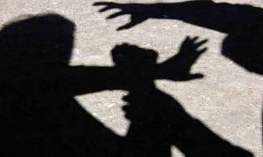 Απίστευτο περιστατικό ξυλοδαρμού στη Φθιώτιδα: Ανήλικα αδέρφια ξυλοκόπησαν άγρια 13χρονο