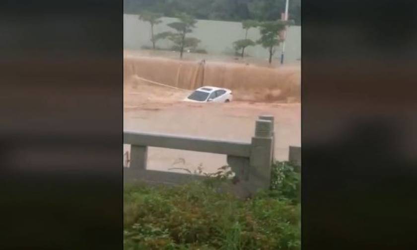 Κίνα: Σε κατάσταση έκτακτης ανάγκης η επαρχία Γκουανγκόνγκ εξαιτίας των πλημμυρών (vid)