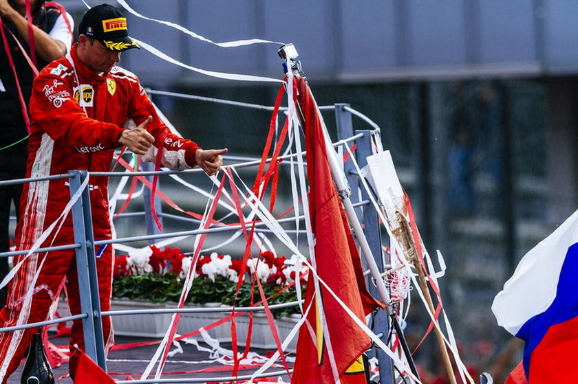 Formula 1: Ο Χάμιλτον και Mercedes χάλασαν το πάρτι της Ferrari στην Ιταλία (pics&vid)