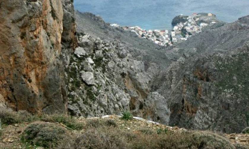 Τραγωδία στην Κρήτη: Σκοτώθηκε 30χρονη πέφτοντας στο φαράγγι του Αμπά