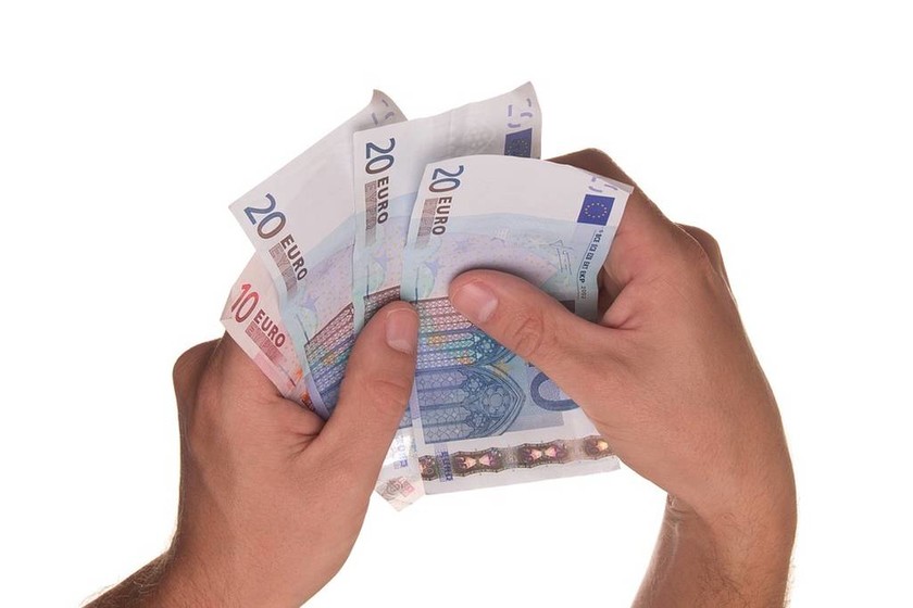 Συντάξεις: Ποιοι θα πάρουν αναδρομικά έως και 180 ευρώ το μήνα 