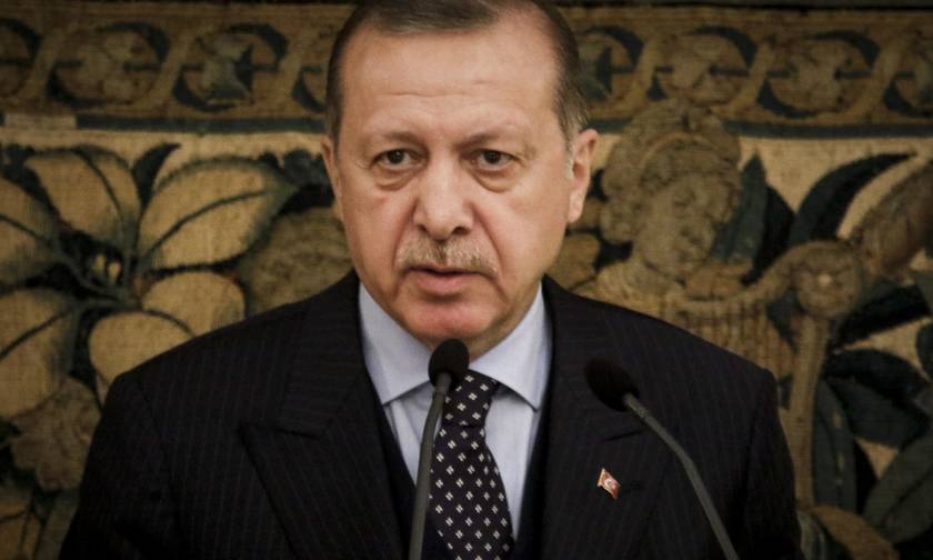 Στο χείλος της καταστροφής ο Ερντογάν – Μόνο έτσι θα σώσει την Τουρκία