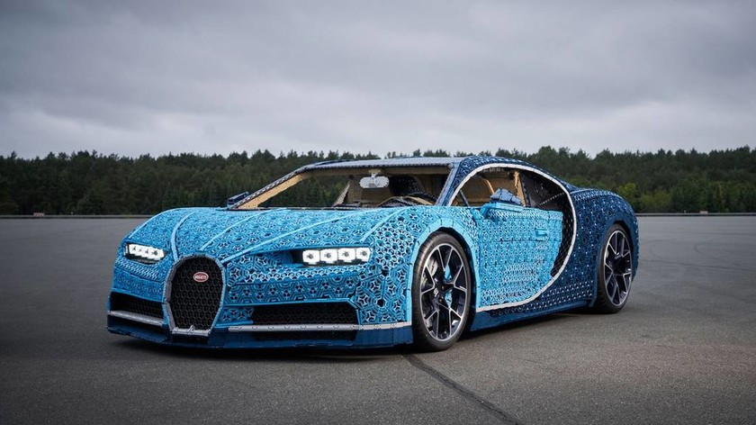 Αυτή η (κανονική σε μέγεθος) Bugatti Chiron είναι από... LEGO!