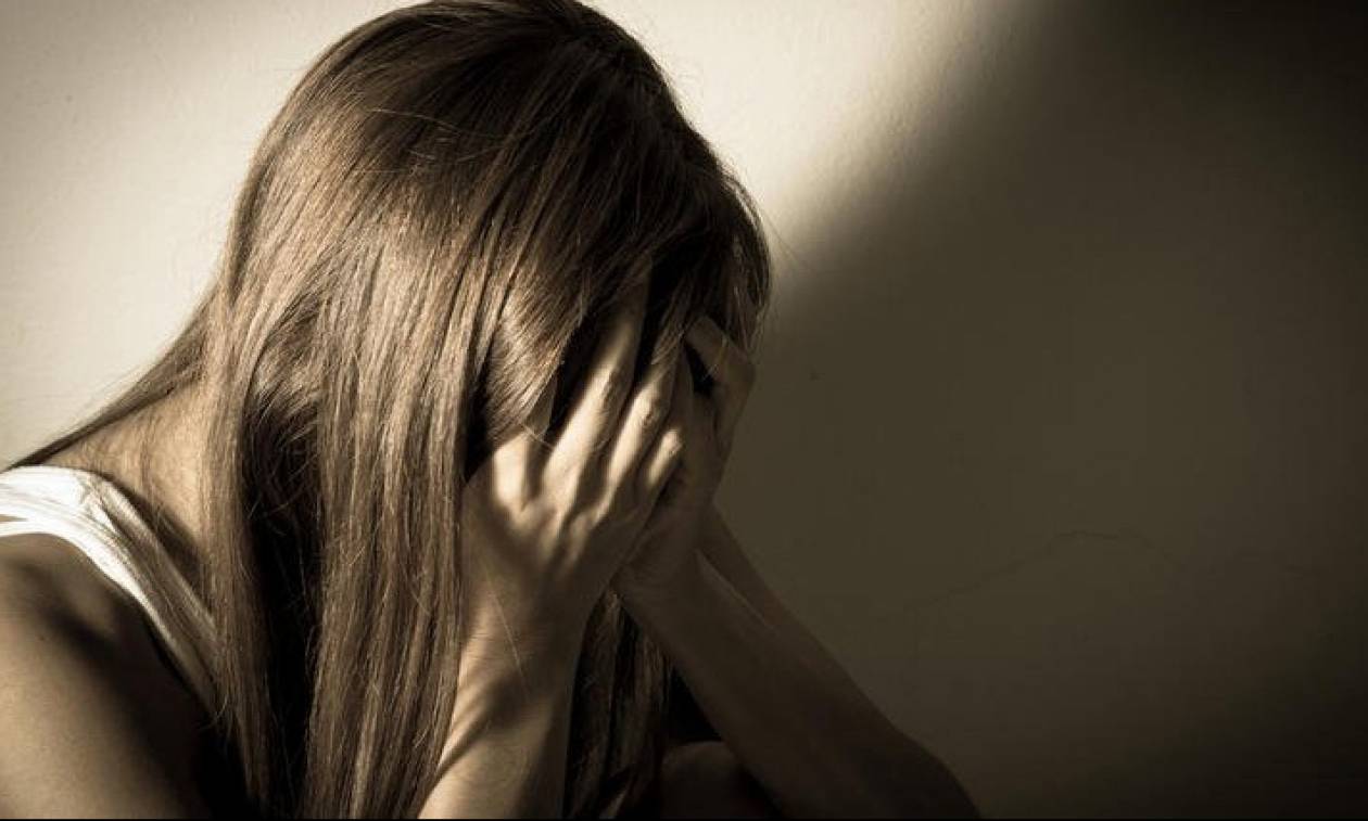 Εφιάλτης για 20χρονη στην Ηλιούπολη: Έπαιζε το παιχνίδι «Δαχτυλίδι της Φωτιάς» και την βίασαν