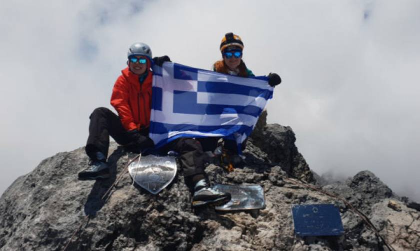 Δύο Ελληνίδες κατέκτησαν την υψηλότερη κορυφή της Ωκεανίας
