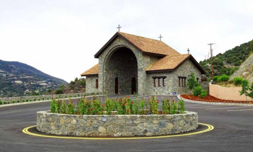 Ιερά Μονή Παναγίας Αμιρούς: Το θαύμα της Παναγίας και η ανέγερση του μοναστηριού