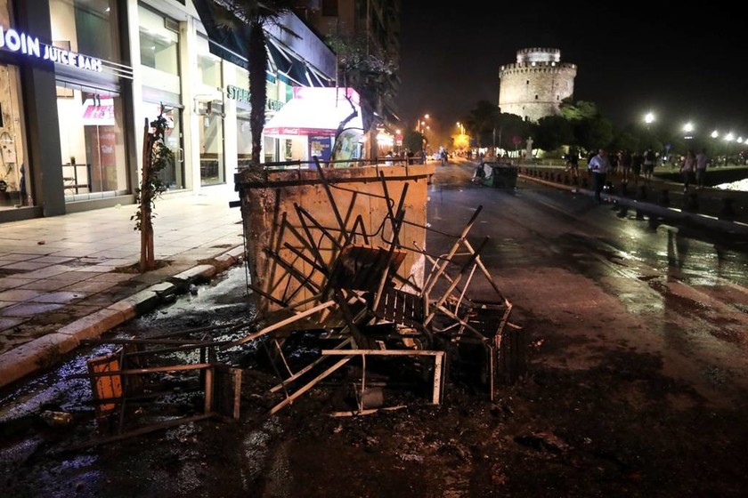 ΔΕΘ 2018: «Βομβαρδισμένη» πόλη η Θεσσαλονίκη μετά τα χθεσινά επεισόδια (pics&vids)