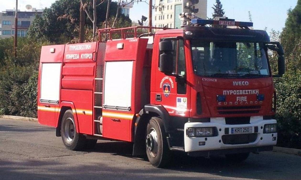 Θεσσαλονίκη: Πυρκαγιά κοντά στο στρατόπεδο Γκόνου - Απομακρύνθηκαν κρατούμενοι από το Μεταγωγών