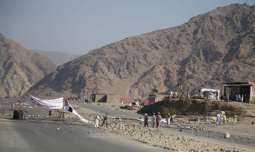 Μακελειό στο Αφγανιστάν: Τους 68 έφτασαν οι νεκροί από την επίθεση βομβιστή καμικάζι στη Νανγκαρχάρ