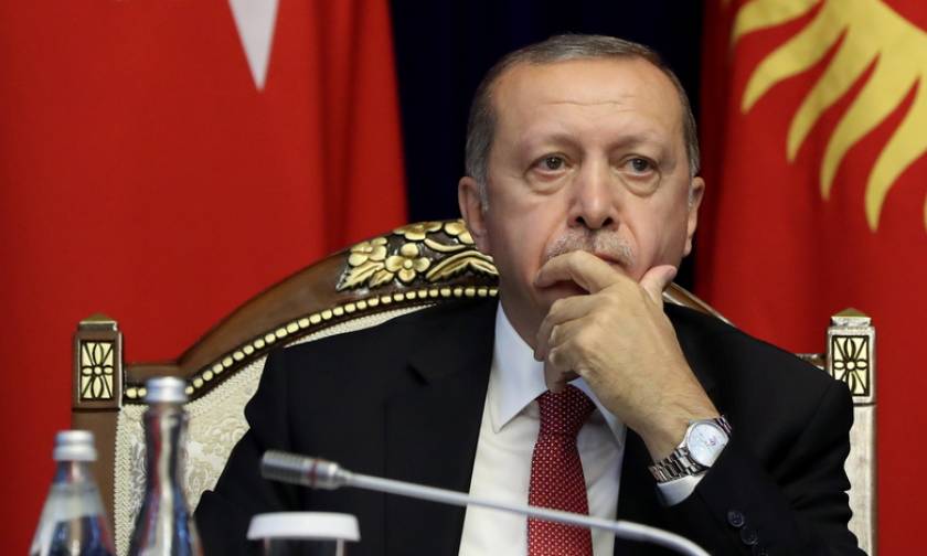 Κακός χαμός στην Τουρκία: Η τουρκική οικονομία καταρρέει και ο Ερντογάν πήρε «ιπτάμενο παλάτι»