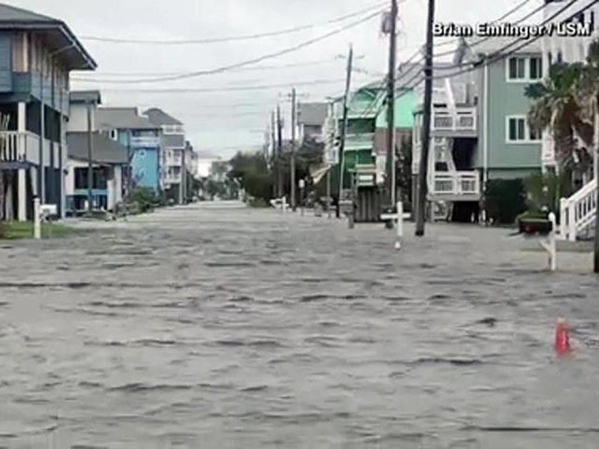 ΗΠΑ: Τέσσερις νεκροί από το σαρωτικό πέρασμα του τυφώνα Φλόρενς (vid)