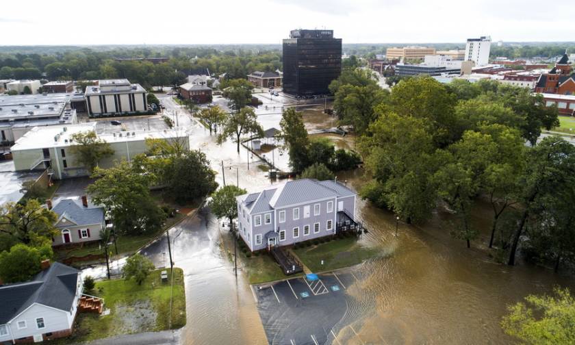 Τυφώνας Φλόρενς: «Βιβλική καταστροφή» στη Β. Καρολίνα - Τουλάχιστον 23 νεκροί (pics+vids)