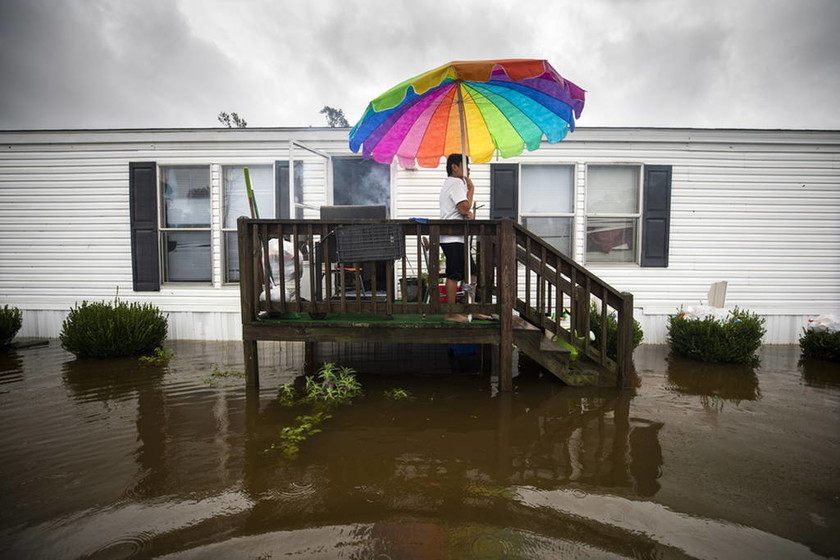 Τυφώνας Φλόρενς: Βιβλική καταστροφή στη Β. Καρολίνα - Τουλάχιστον 23 νεκροί (pics+vids)