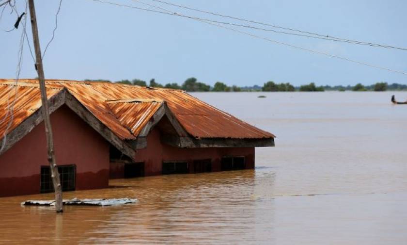 Νιγηρία: Τουλάχιστον 100 νεκροί από τις πλημμύρες σε δέκα πολιτείες (pics)