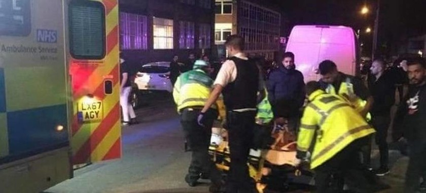Λονδίνο: Αυτοκίνητο έπεσε πάνω σε πεζούς έξω από τέμενος
