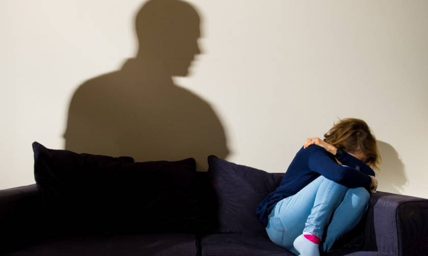 Φρίκη στη Θεσσαλονίκη: 13χρονη κατήγγειλε για βιασμό τον πατέρα της