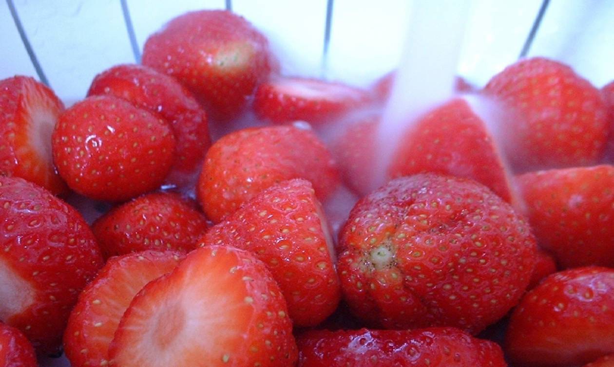 Συναγερμός: Εντοπίστηκαν φράουλες με βελόνες και στη Νέα Ζηλανδία