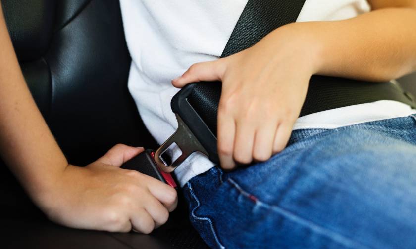 Πέντε τρόποι για να μάθουμε από τώρα στα παιδιά μας να οδηγούν με ασφάλεια