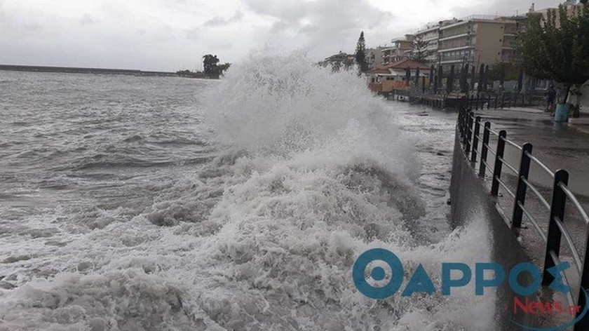 Μεσογειακός κυκλώνας: Η νότια Πελοπόννησος στο έλεος του «Ζορμπά» (pics&vid)