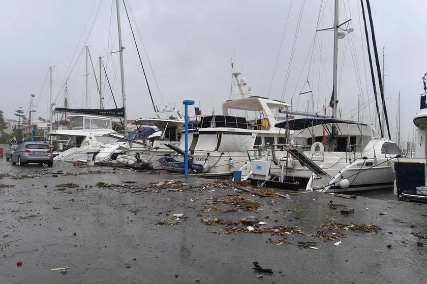 Κυκλώνας «Ζορμπάς»: Παραμένουν τα προβλήματα στα ακτοπλοϊκά δρομολόγια - Πού είναι δεμένα τα πλοία