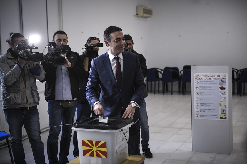 «Θρίλερ» στα Σκόπια: Στο 16% η συμμετοχή στο δημοψήφισμα - Μποϊκοτάζ από την αντιπολίτευση
