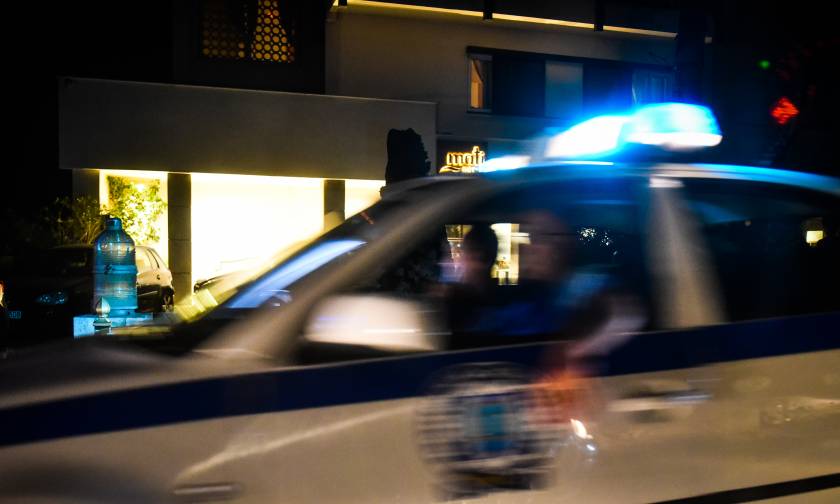 Κρήτη: Σε κατάσταση αμόκ έσπασε ό,τι βρήκε μπροστά του και επιτέθηκε σε αστυνομικό