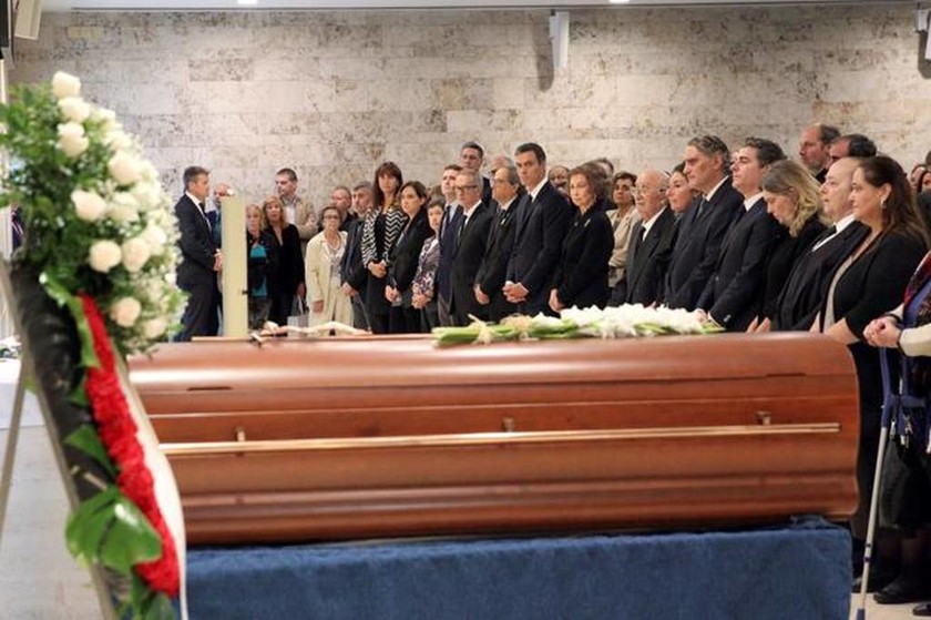Καμπαγιέ: Δείτε στιγμιότυπα από την κηδεία της σοπράνο με την οορφότερη φωνή στον κόσμο (Pics+Vids)