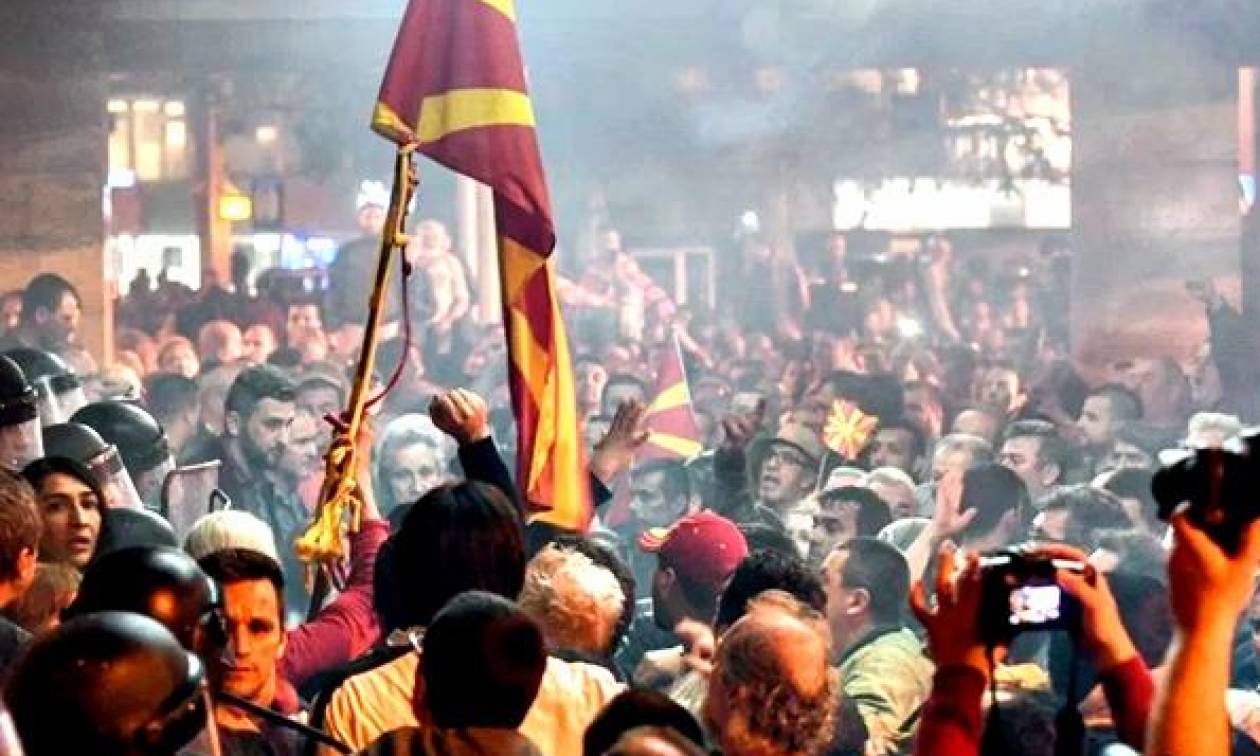 Άρχισε ο «πόλεμος» στα Σκόπια: Απειλές κατά βουλευτών – Ψάχνει «αποστάτες» ο Ζάεφ