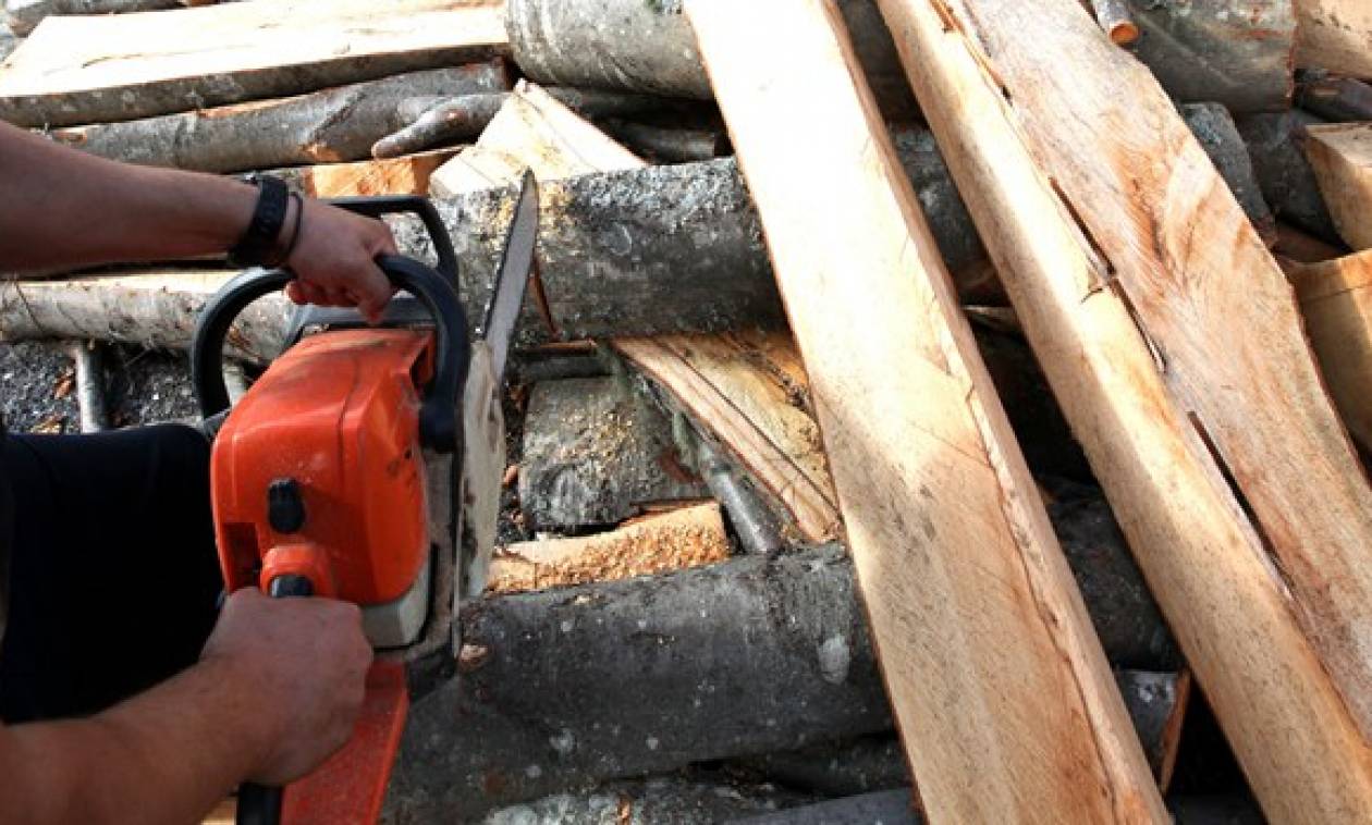 ΣΟΚ στο Αγρίνιο: 42χρονος ακρωτηριάστηκε ενώ έκοβε ξύλα
