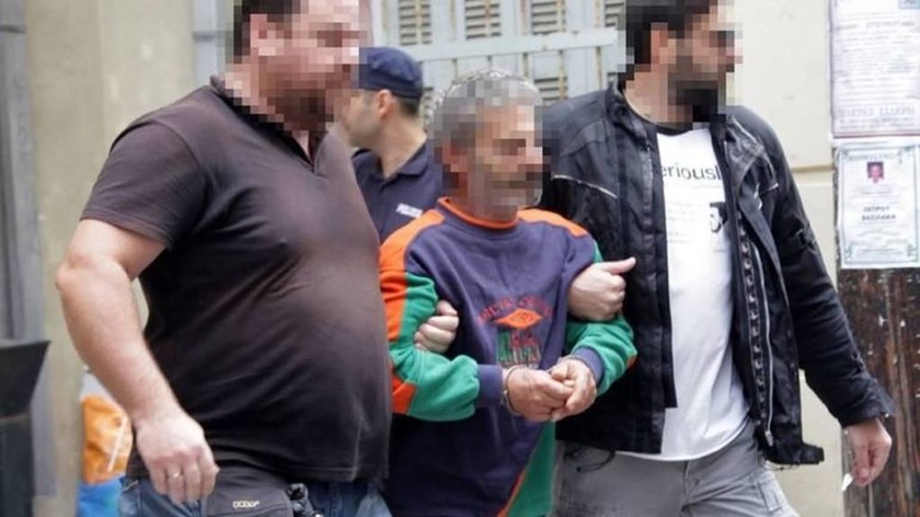 Άγριο έγκλημα στην Κρήτη: Προθεσμία πήρε ο 60χρονος δράστης - Θλίψη στην κηδεία της 53χρονης