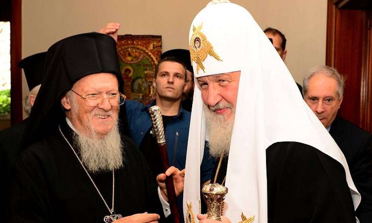 Απόφαση - «φωτιά»: Το Οικουμενικό Πατριαρχείο αναγνώρισε ως αυτοκέφαλη την Εκκλησία της Ουκρανίας