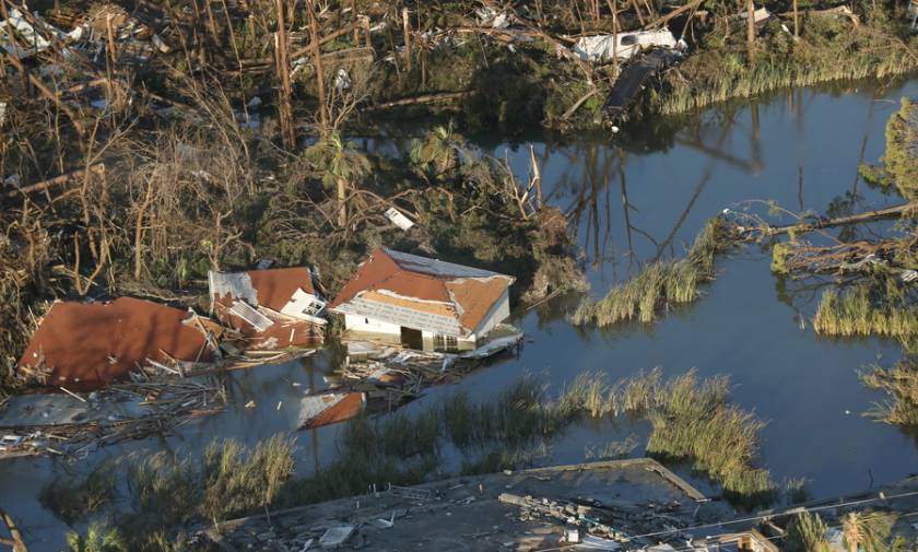 Τυφώνας Μάικλ: Βρήκαν εκατοντάδες επιζώντες κάτω από τα συντρίμμια (pics+vids)