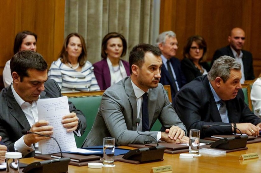 Τσίπρας σε Καμμένο και υπουργούς: Δεσμευτείτε ότι δεν θα ρίξετε την κυβέρνηση για το Σκοπιανό
