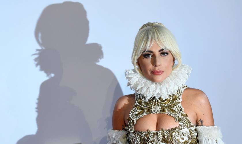 Εξωφρενικά ακριβό: Είστε έτοιμοι να μάθετε πόσο κοστίζει το δαχτυλίδι αρραβώνων της Lady Gaga;