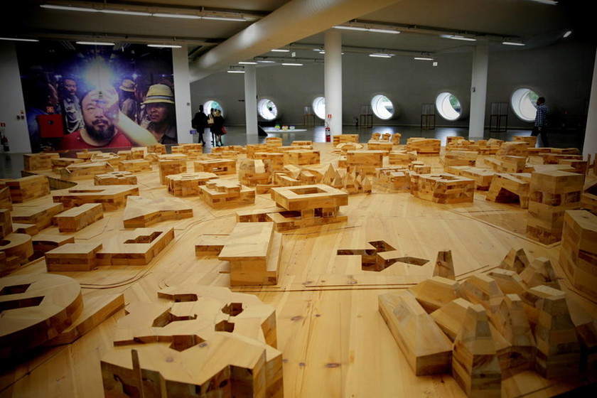 Η νέα έκθεση του διάσημου Ai Weiwei άνοιξε τις πόρτες της (pics)