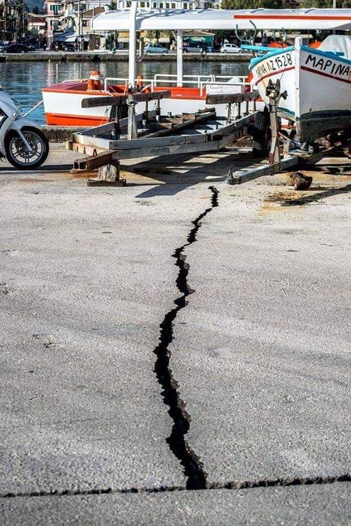 Σεισμός Ζάκυνθος: Δείτε συγκλονιστικές φωτογραφίες λίγη ώρα μετά τον σεισμό 